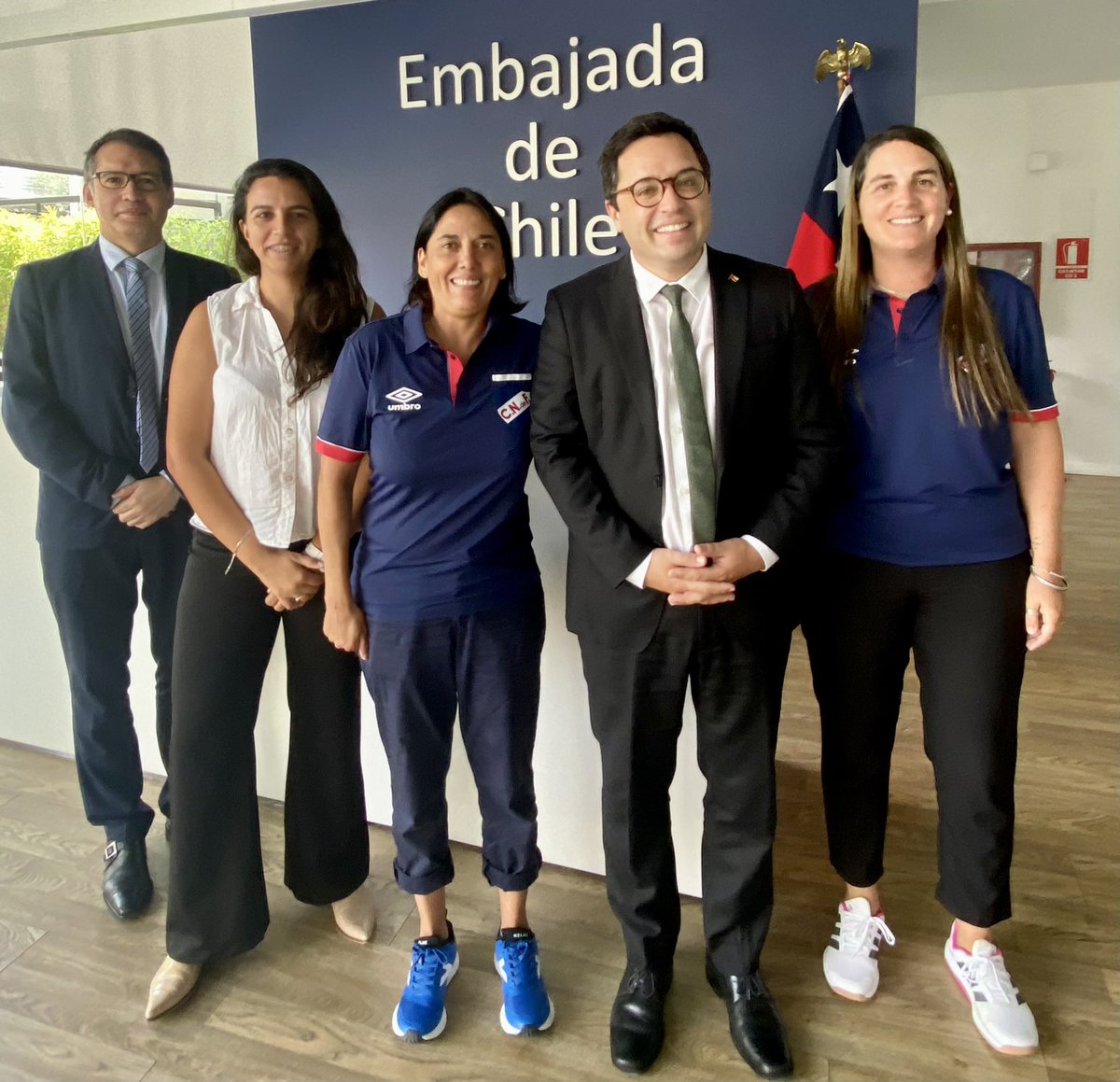 Embajada Chile en Uruguay tweet media