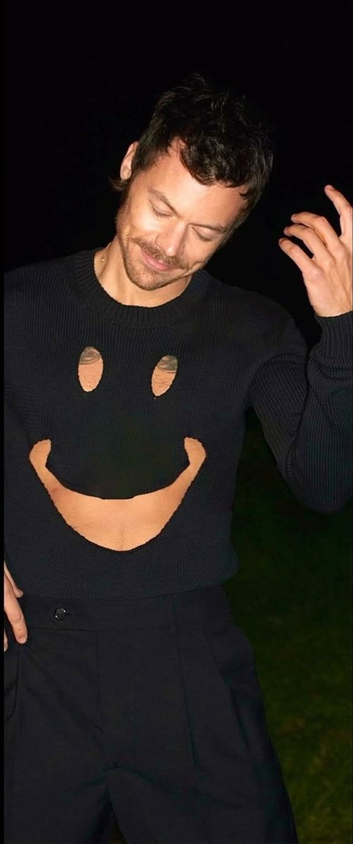 harry Styles pics tweet media
