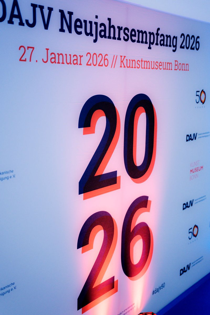 dajv_ev's tweet photo. Recap: DAJV Neujahrsempfang 2026 im Kunstmuseum Bonn - transatlantischer Austausch, viele Gespräche, neue Begegnungen.
Galerie: https://t.co/pau11tI8fU

🇩🇪🤝🇺🇸 #DAJV #DAJV50 #TransatlanticLegalPerspectives #since1975 https://t.co/uCoj607XGd