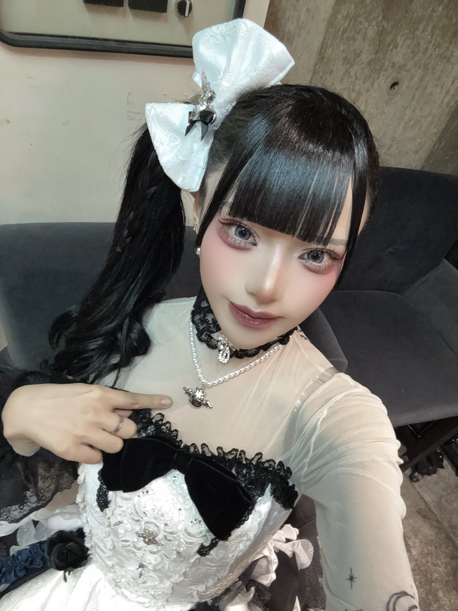 二面性のある衣装も如何？