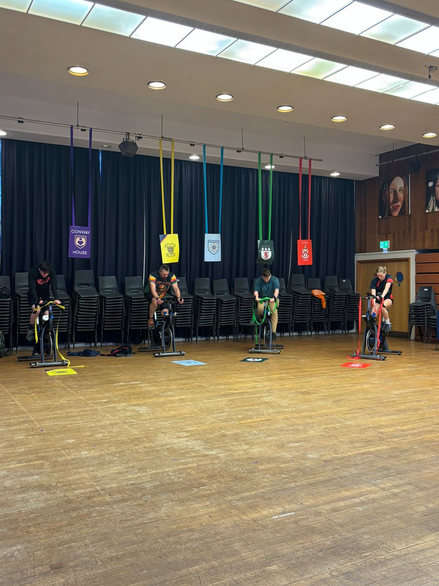 Mount Kelly tweet media