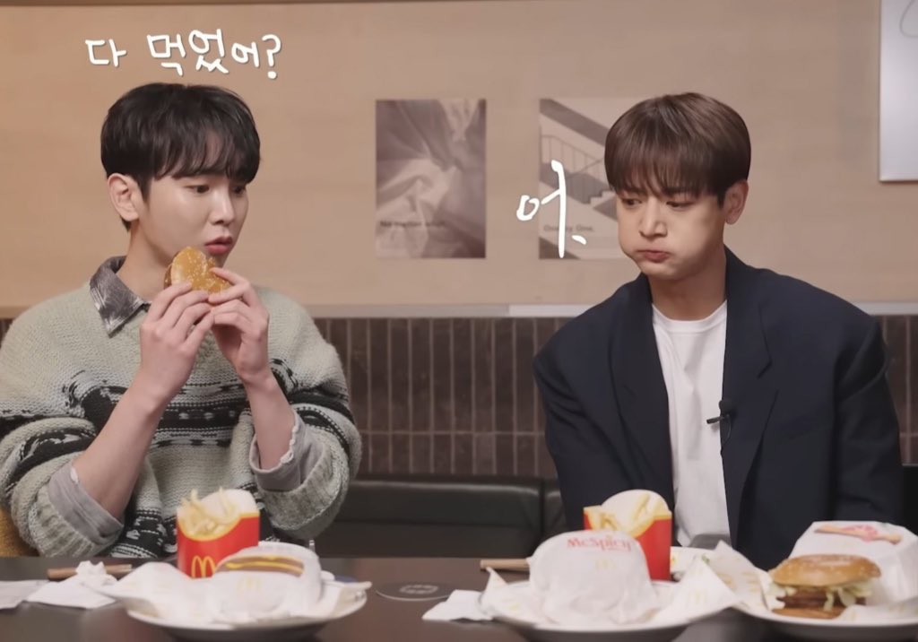믿겨지니
상하이공×쿼파치수가
1년됐다는사실이