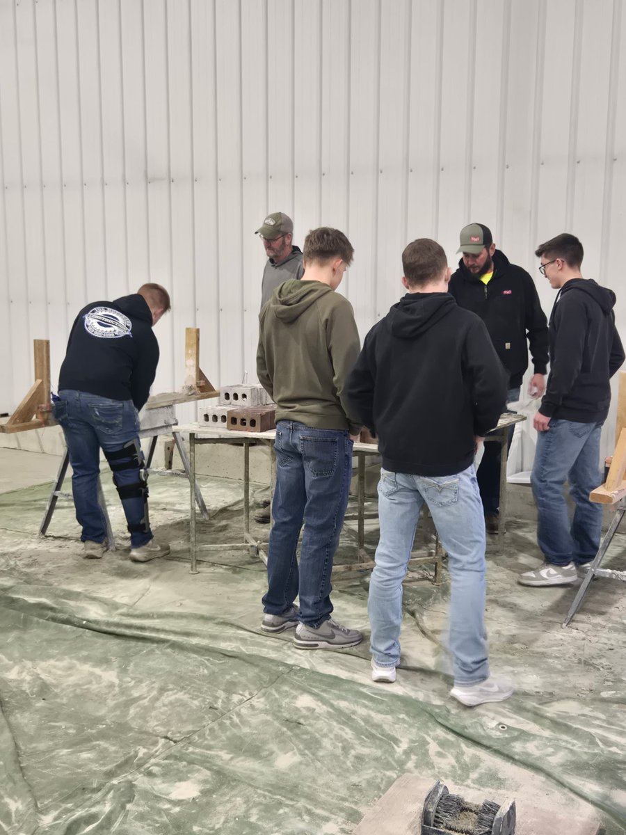 West Delaware School tweet media