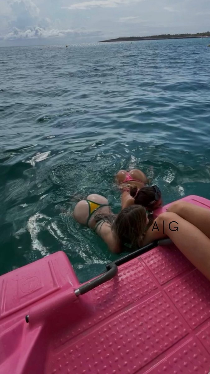 Kontrolle ist leise.
Einfluss ist unsichtbar.
Und Loyalität ist teuer.
Dein Wert steigt, wenn ich dich beachte und dein Wert fällt, wenn ich es nicht tue.

#Findom #Goddess #Zahlsklave 
#Paypig #FinDomme #Dom #Session #Melken #Drain #Abdrücken #Mistress