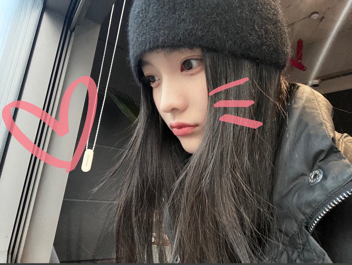 _ro24ha's tweet photo. イロハ誕生日おめでとう🎂⭐
ずーーと永遠に大好きだよ🫶🏻
#열아홉번의_사랑을담아_이로하에게
#IROHAPPYBDAY
#GLLITの心を彩る天使イロハ https://t.co/FzeB1FidjB