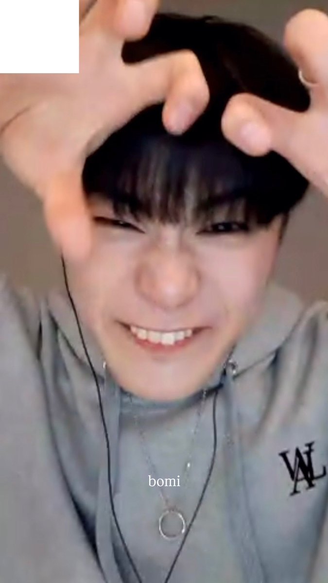 𝐁𝐨𝐦𝐢 tweet media