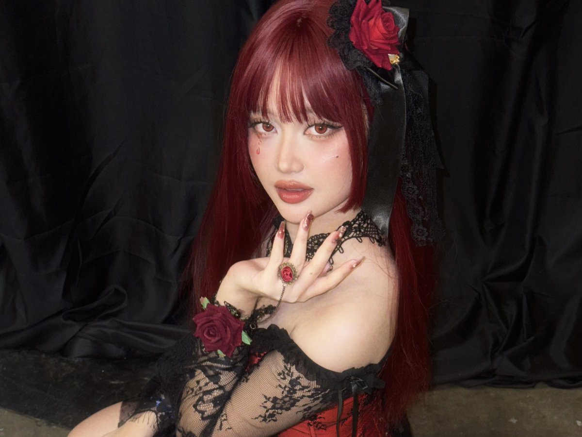 kasian deh choi san gabisa liat gw