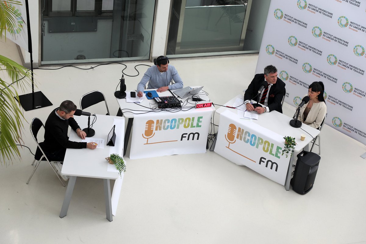 🎗️ À l’occasion de la Journée mondiale contre le cancer, le Stade Toulousain s’est mobilisé au cœur de l’IUCT-Oncopole de Toulouse 🤝

Didier Lacroix et Vanessa Morales ont participé à Oncopole FM (👋 VO2X Fabrique de l'audio), une journée radio immersive pour donner la parole à