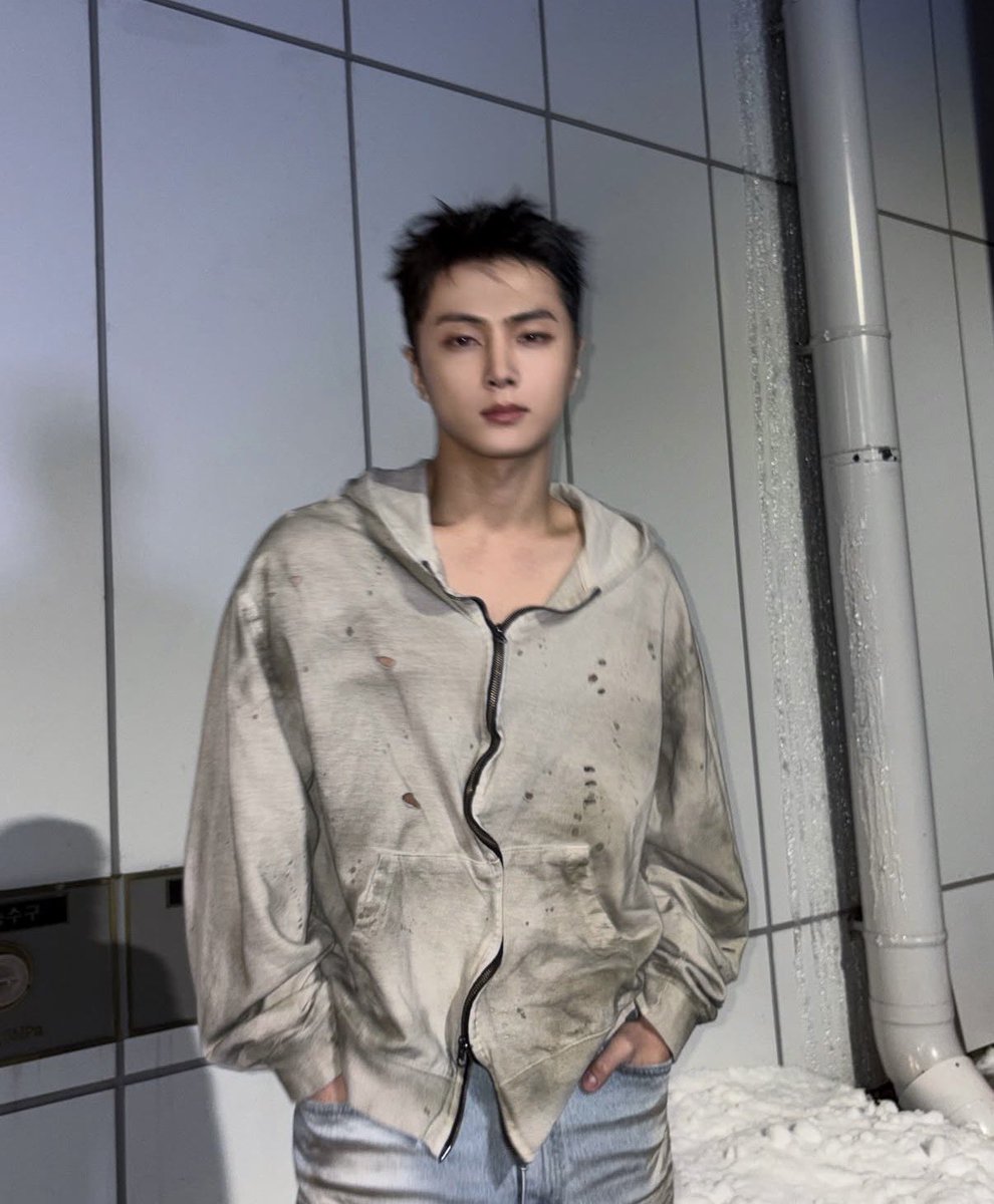 W0NIEFUL's tweet image. WHAT IS GOING ON RELAX CAN I TAKE A BREATH WHAT THEFUCK