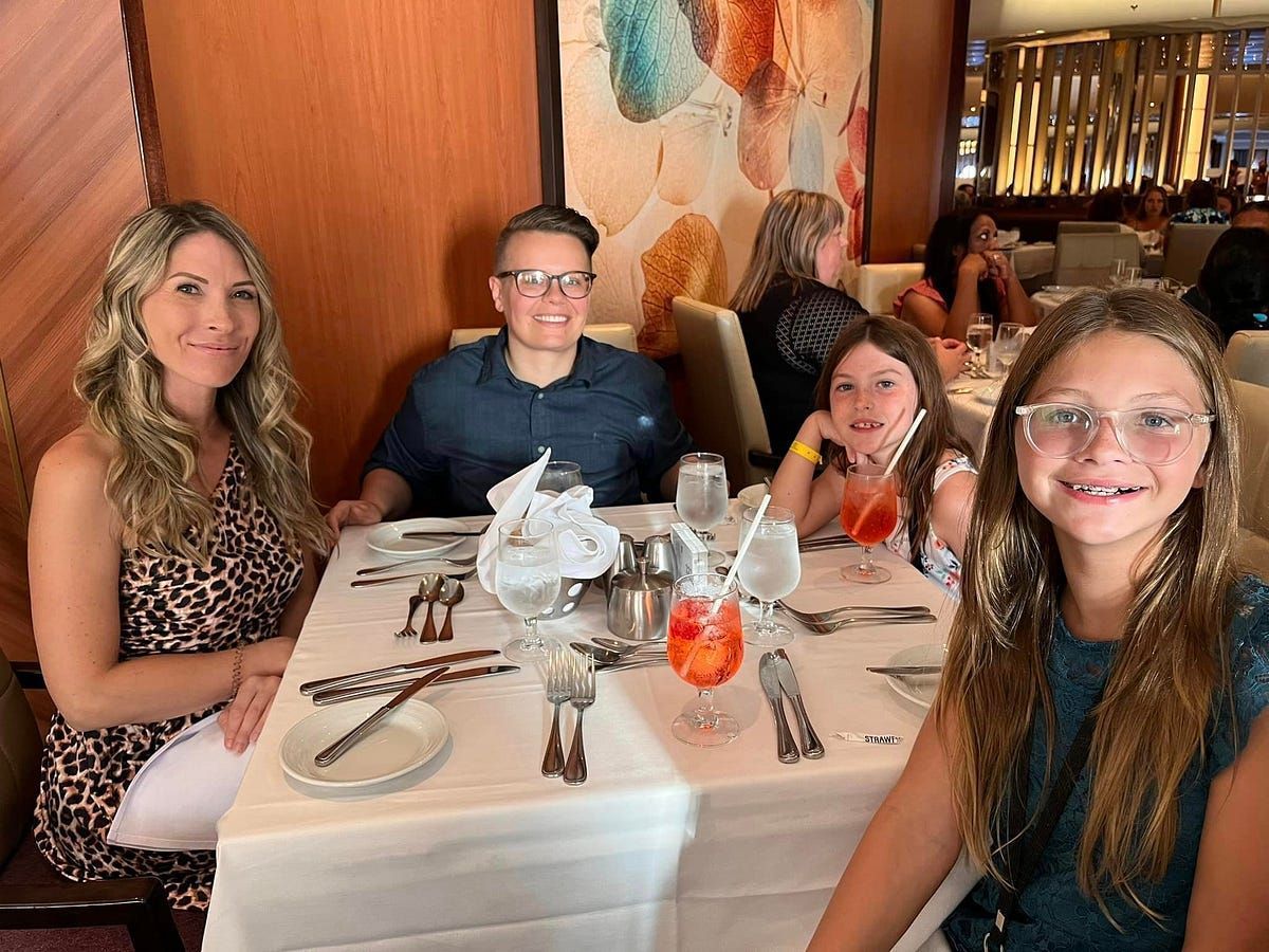 If you're a business owner, one of the best decisions you'll ever make is to #hire the right #virtualassistant.

buff.ly/mJe8yPY 

#virtualassistants #entrepreneur #hiring #delegating #outsourcing #introexpert