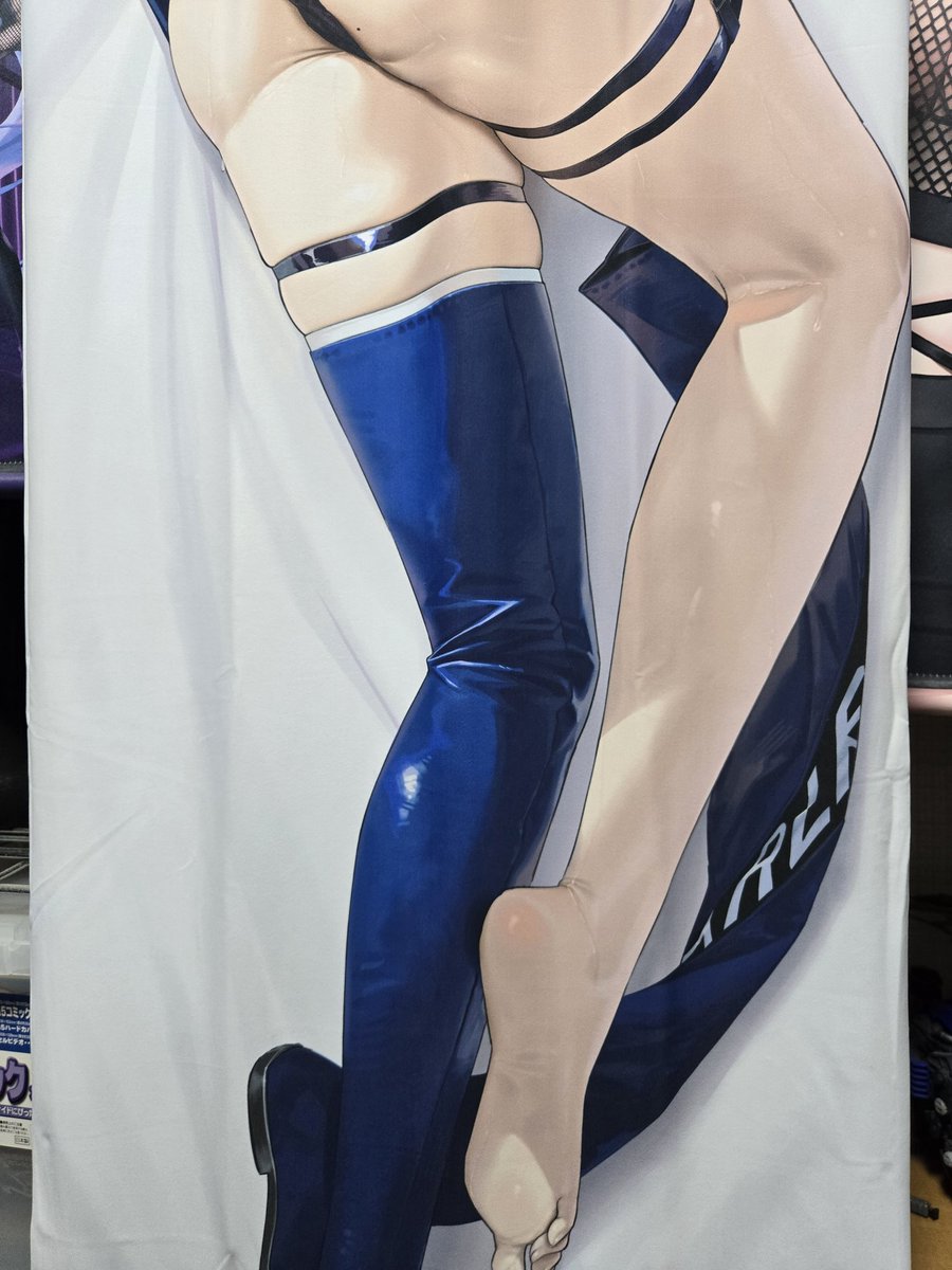 ボルチモアの抱き枕カバーは凄まじく汗だくでした
なんで?(歓喜 