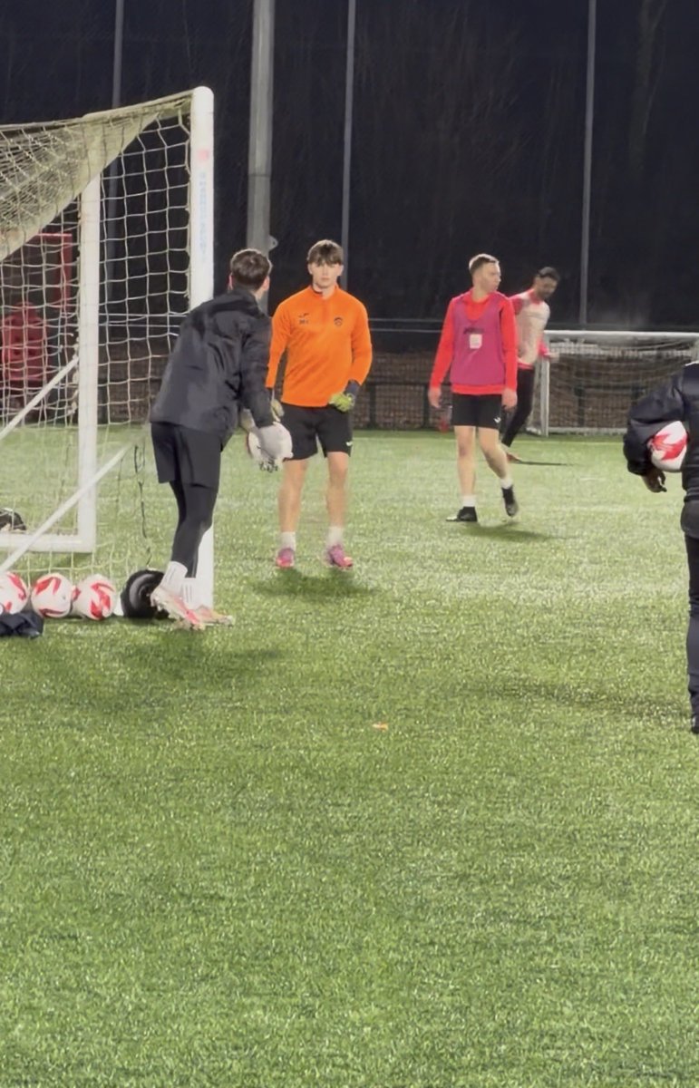 Great training equals unwashable top 😬 with 1st team <a href="/PontyUnitedM/">Pontypridd United Men</a>