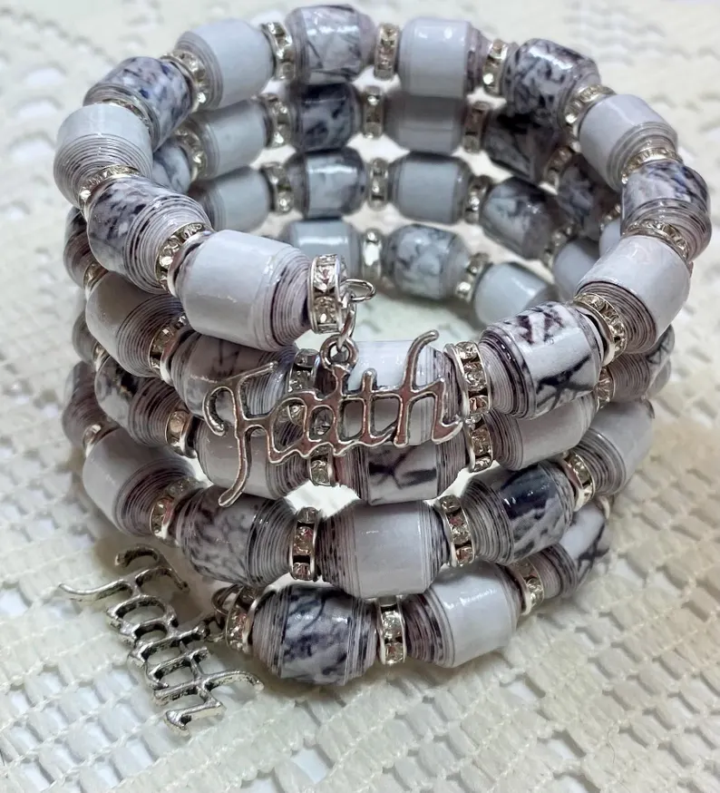 paperbeadboutiq's tweet image. Paper Bead Memory Wire Bracelet, Handmade Bracelet, Unique Jewelry, White Gray Faith 
thepaperbeadboutique.etsy.com/listing/186135…  #handmadepaperbeadbracelet #memorywirebracelet #stackablebracelet #bohobracelet #spiritualbracelet