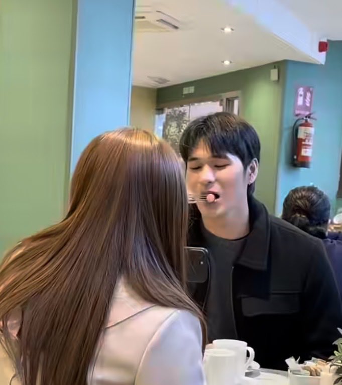 wilbearyy's tweet image. ✅ food tasting
✅ first dance practice
✅ prenup photoshoot
✅ wine tasting

i say sobrang ready na sila sa 2027, trew?? 😌