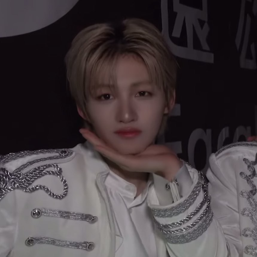 S2oPeach's tweet image. 아니 지훈 얼굴 ㅈㄴ 좋음