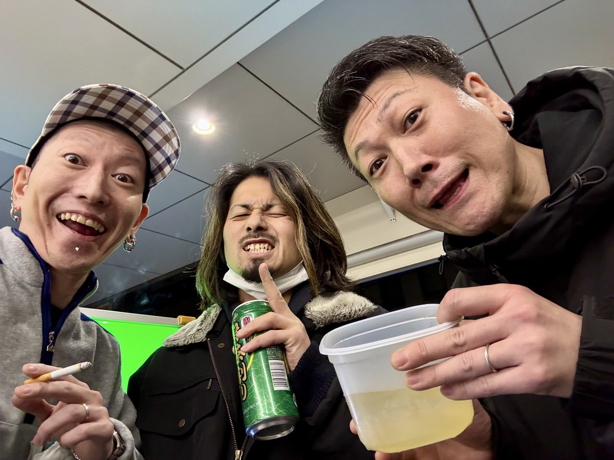 2月最初のライブがまさかのザクレロでした(笑) 私達は2階BARステージで