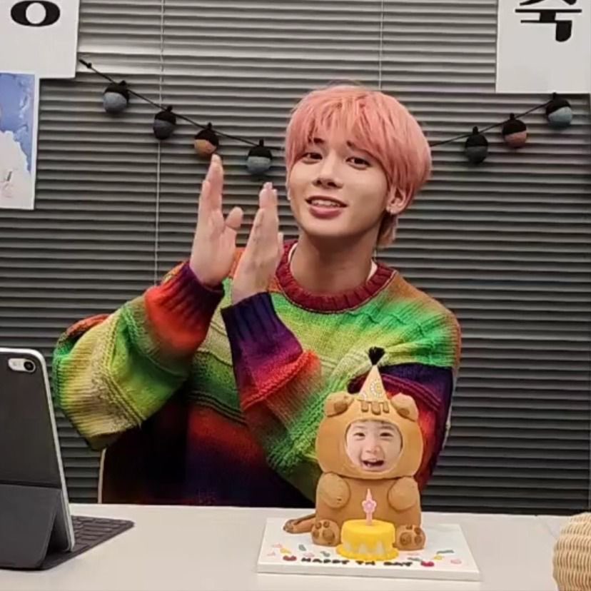 kaixxh's tweet photo. #텬냥이생일_모아가_축하한다고냥
강태현생일넘너무축하하고
#ForeverWithYouTH
모아콘때행복한모습으로만나자사랑해 https://t.co/d0lYFAuopA