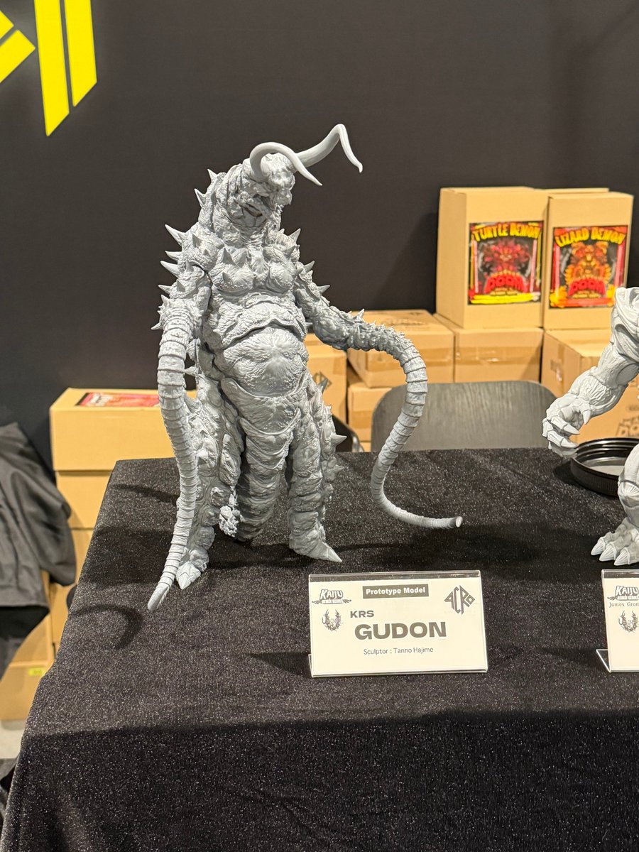 ワンフェス出展情報　ブース【3-16-04】
■dcon2025で展示 していたものを持っていきます!!
 ・シーボーズ 原型
・グドン 原型 
・「フライングデーモン」サンプル展示
・新作原型展示もあります
#WF2026W #sofubi  #kaijuremix