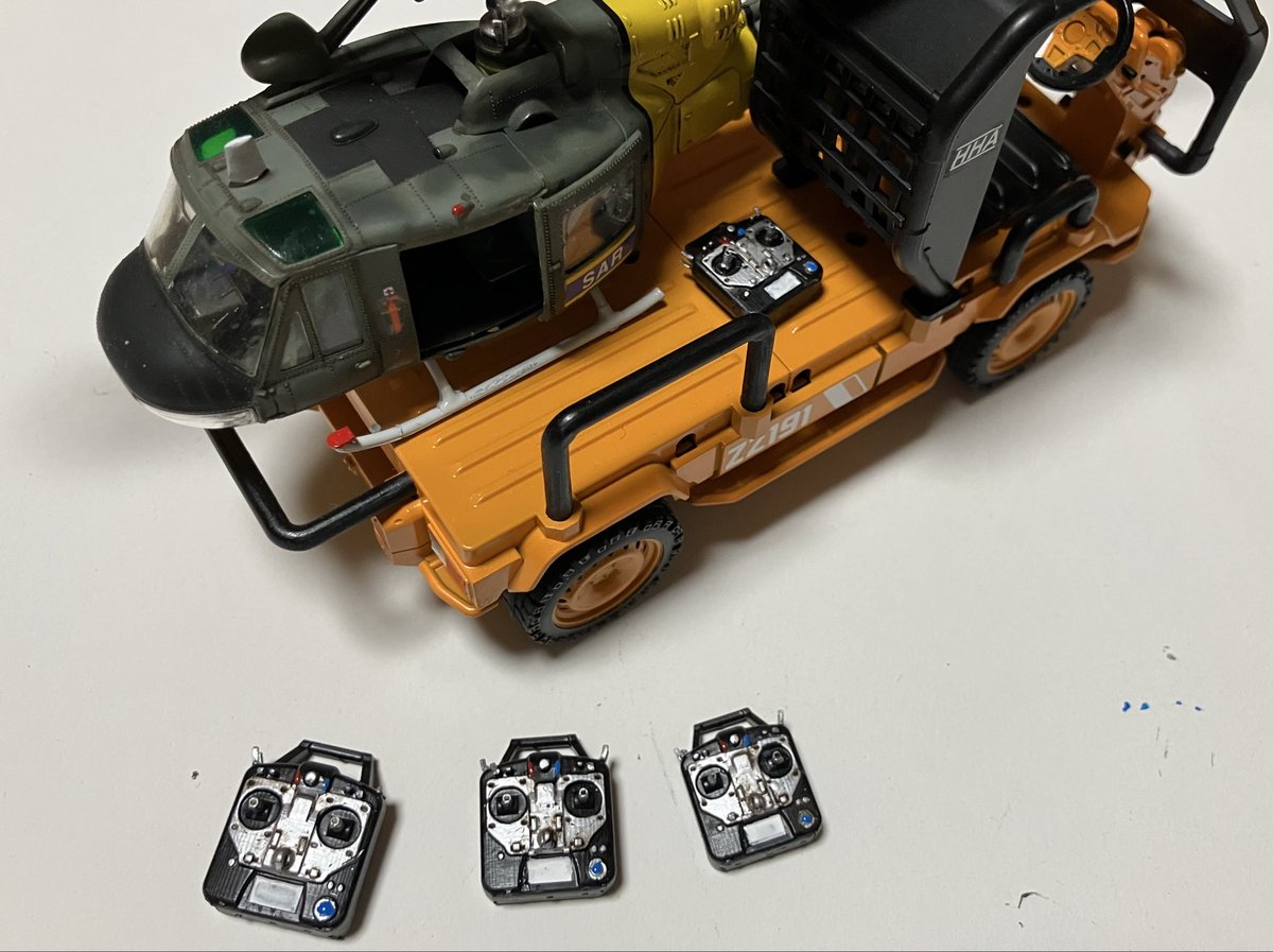 kikikikuyan's tweet photo. どの大きさが良いのかわからなくなっちゃったのでいろんなサイズを作ってみました。 https://t.co/yVeyBvwv2f
