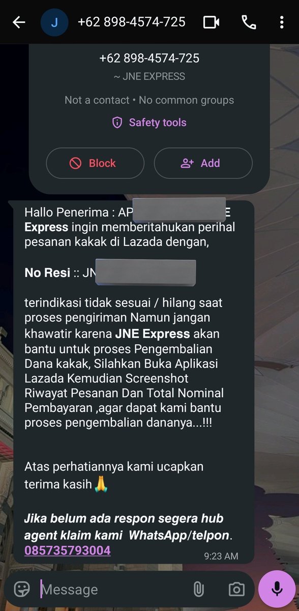 aprilish_'s tweet photo. heran deh kenapa data kita bisa kesebar ke penipu? kalo memang sudah sering terjadi harusnya perlu evaluasi gak sih? @LazadaID @JNE_ID https://t.co/jc5eevUAi1