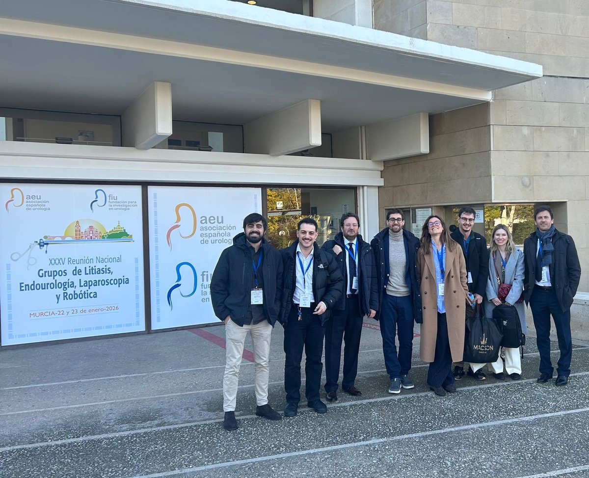 andrea_lipuma's tweet image. Teo weeks ago in Murcia, at the XXXV Reunión Nacional – Grupos de Litiasis, Endourología, Laparoscopia y Robótica, I presented in Spanish for the first time.

Grateful to @albasierrad, Juan López and the Hospital Clínic team for the support and collaboration

#LELR #Endourology