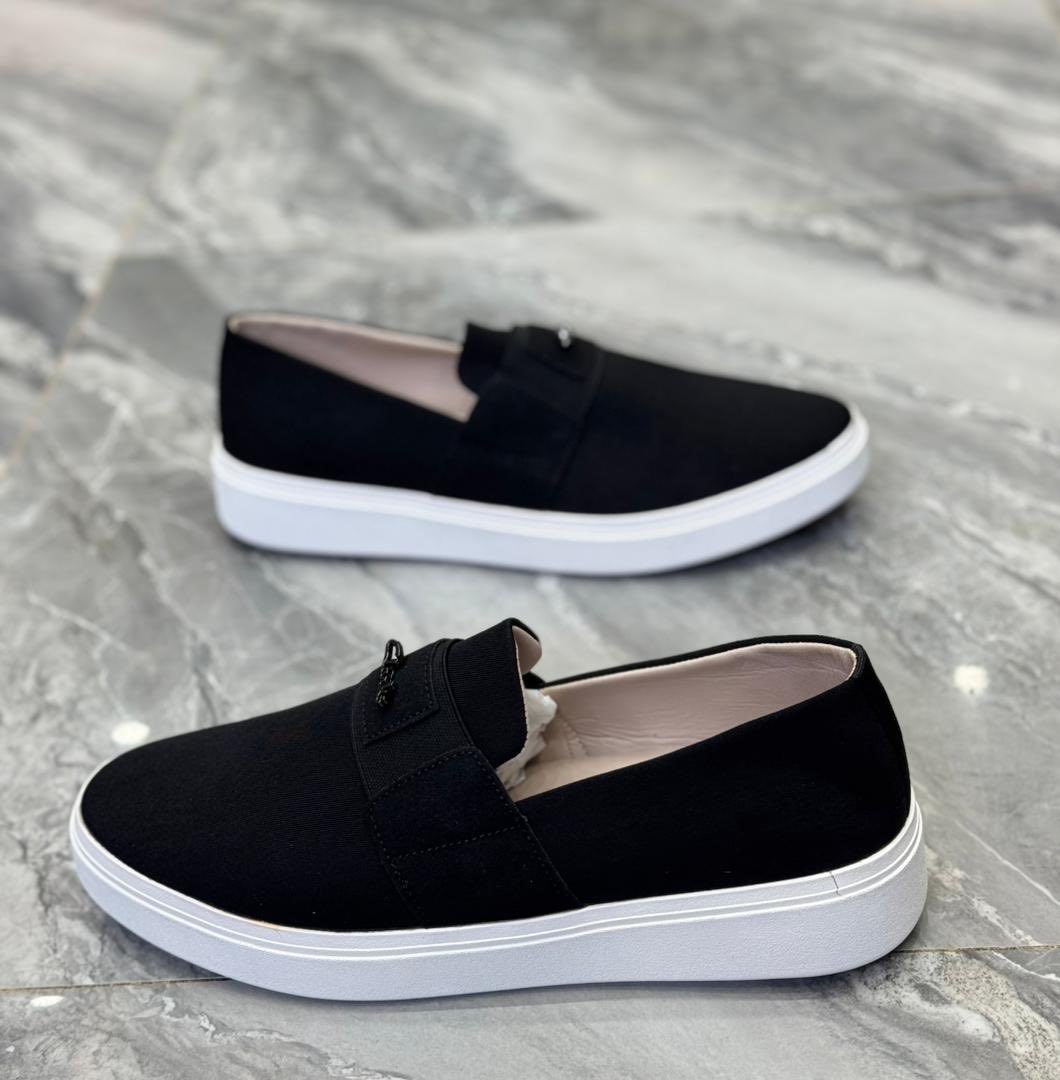 Chaussures pour homme disponibles🔥🔥
Prix: 20000
Livraison gratuite 
Pointure dispo:41 à 46
📩DM ou watsApp pour passer vos commandes📱774649488
<a href="/Nabyleu/">PunchTchineur ⭐️⭐️🇸🇳</a> @PaadoudouT <a href="/1mecparfait/">Khalil_bissap🇸🇳🇬🇼🥤</a>  @Morreal14