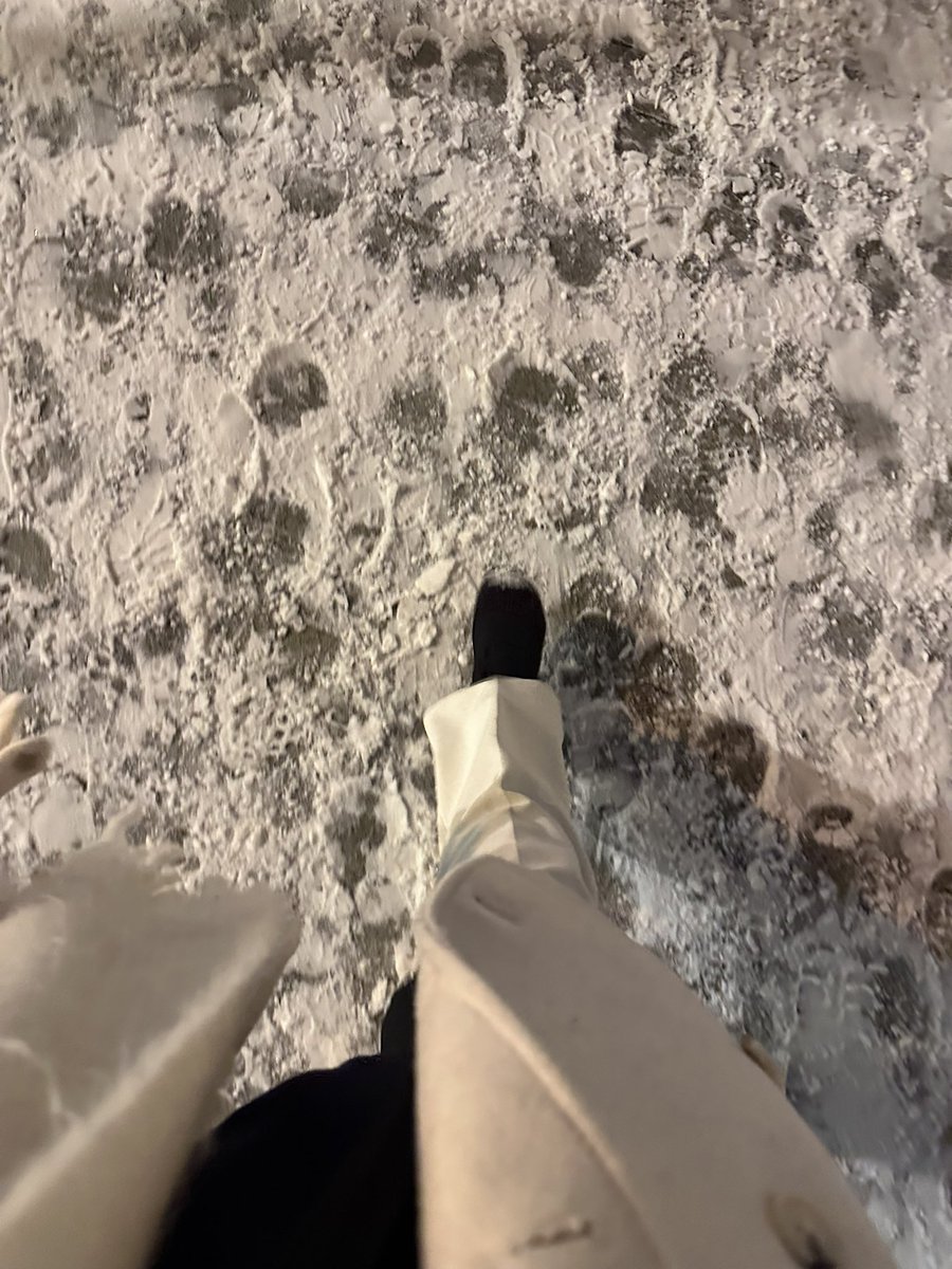 11RozMohammed's tweet photo. 🤍❄️ https://t.co/QgD6JBq1Eq