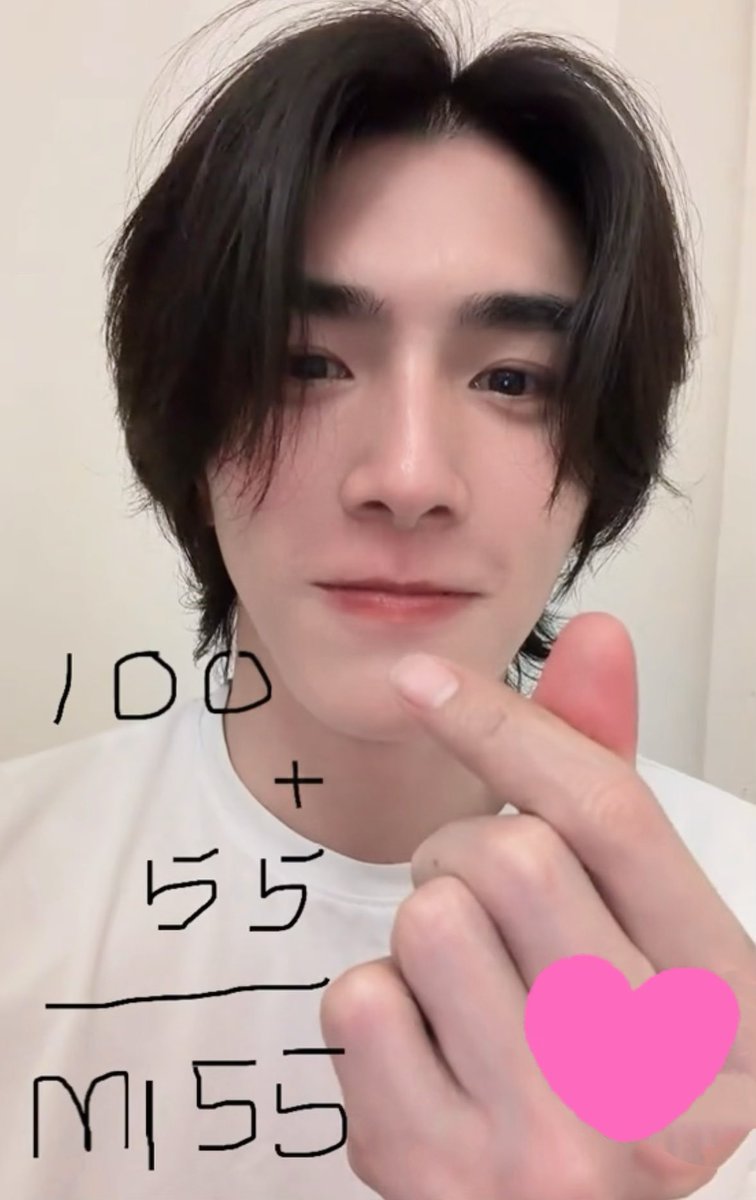 Jweivivian's tweet photo. @bxxm_rvw 老婆，我们懂这种累到想放弃的感觉，不用硬撑呀。你选的路我们都支持，想歇就歇，想冲就冲，放心，不管你怎么选，我们永远是你最坚实的后盾

爱你😘 by Betus

#EVWU
#BT4U
#BXXMRVW   
#bxxm_rvw 
#betuszuihao https://t.co/ZVXHcfMbE9