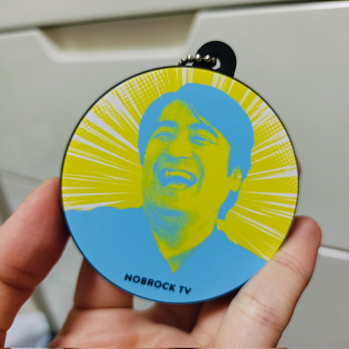 Miracle_Pmaster's tweet photo. 私が会場に着いた頃にはグッズがほぼ売り切れてた(´・ω・`)

けど1番買いたかった佐久間さんの笑い袋買えたから満足🥰

DRAW♡MEも推しだけど、佐久間さんの推し(･ω･)

#NOBROCKFES
 #NOBROCKTV
 #DRAWME
 #佐久間宣行 https://t.co/6rhbUcRkgI