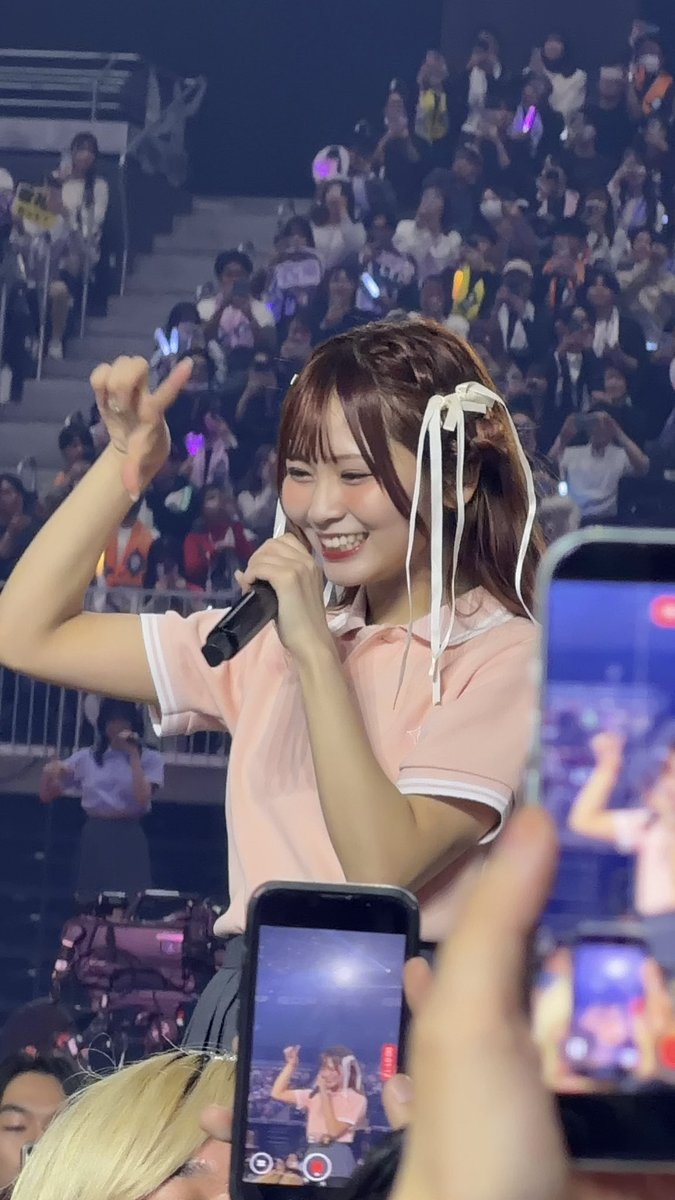 ともちん tweet media