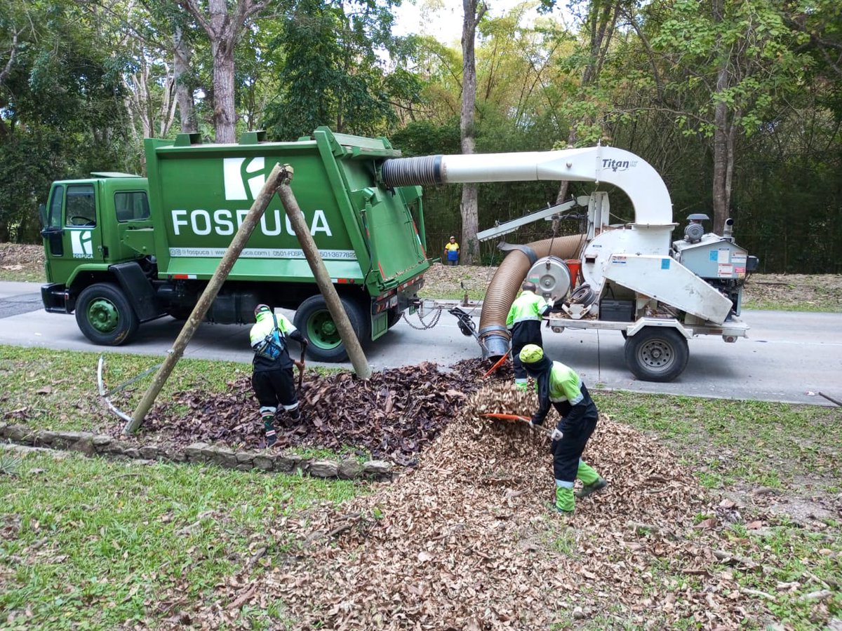 fospuca's tweet photo. En #FOSPUCA contamos con equipos tecnológicos como la aspiradora mecanizada que permite reducir en poco tiempo el volumen de los desechos vegetales acumulados, facilitando:
📌La limpieza eficiente
📌 El ahorro de bolsas plásticas
📌 Ahorro de tiempo en comparación con el barrido manual.
Hoy #4Febrero estamos prestando servicio en la Av Central de La Lagunita en @ElHatillo
#SomosInnovación 🚛