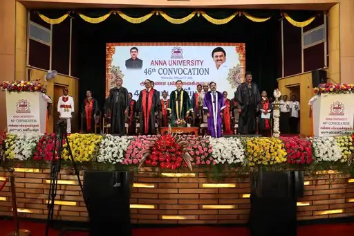 auvcochennai's tweet image. Moments of pride and purpose at the Anna University Convocation 🎓
Celebrating academic achievement, perseverance, and the beginning of new journeys for our graduates.  

#AnnaUniversity #Convocation2026 #TNhighereducation