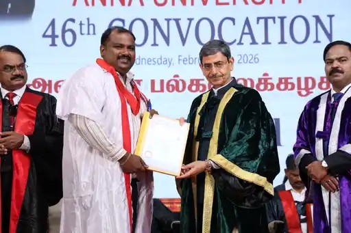 auvcochennai's tweet image. Moments of pride and purpose at the Anna University Convocation 🎓
Celebrating academic achievement, perseverance, and the beginning of new journeys for our graduates.  

#AnnaUniversity #Convocation2026 #TNhighereducation