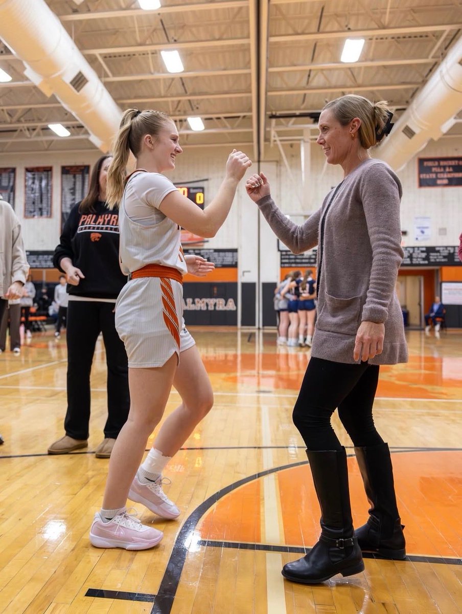 Ashley Harrison tweet media