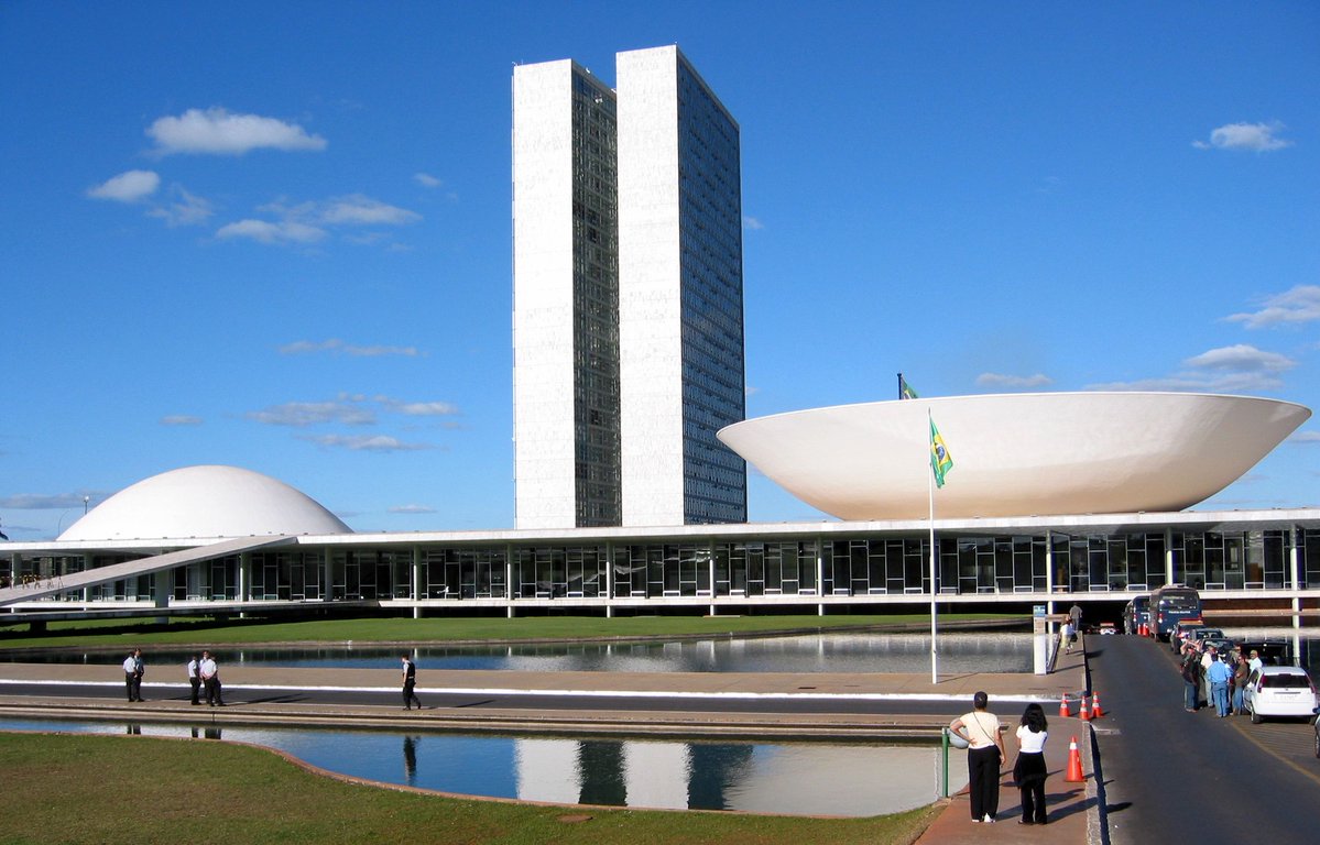 Eixo Político tweet media