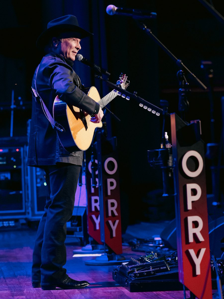 Grand Ole Opry tweet media