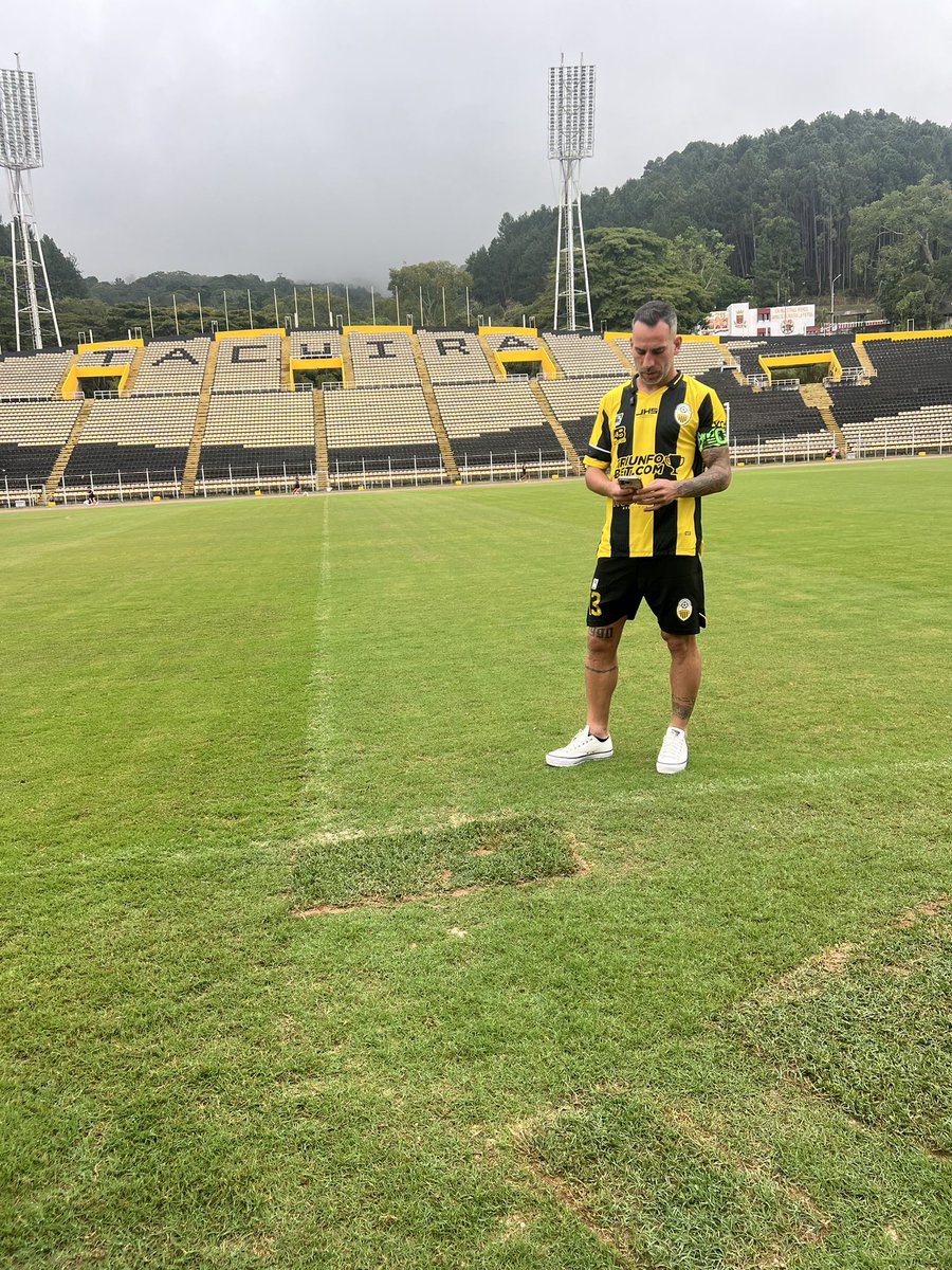 💛🖤