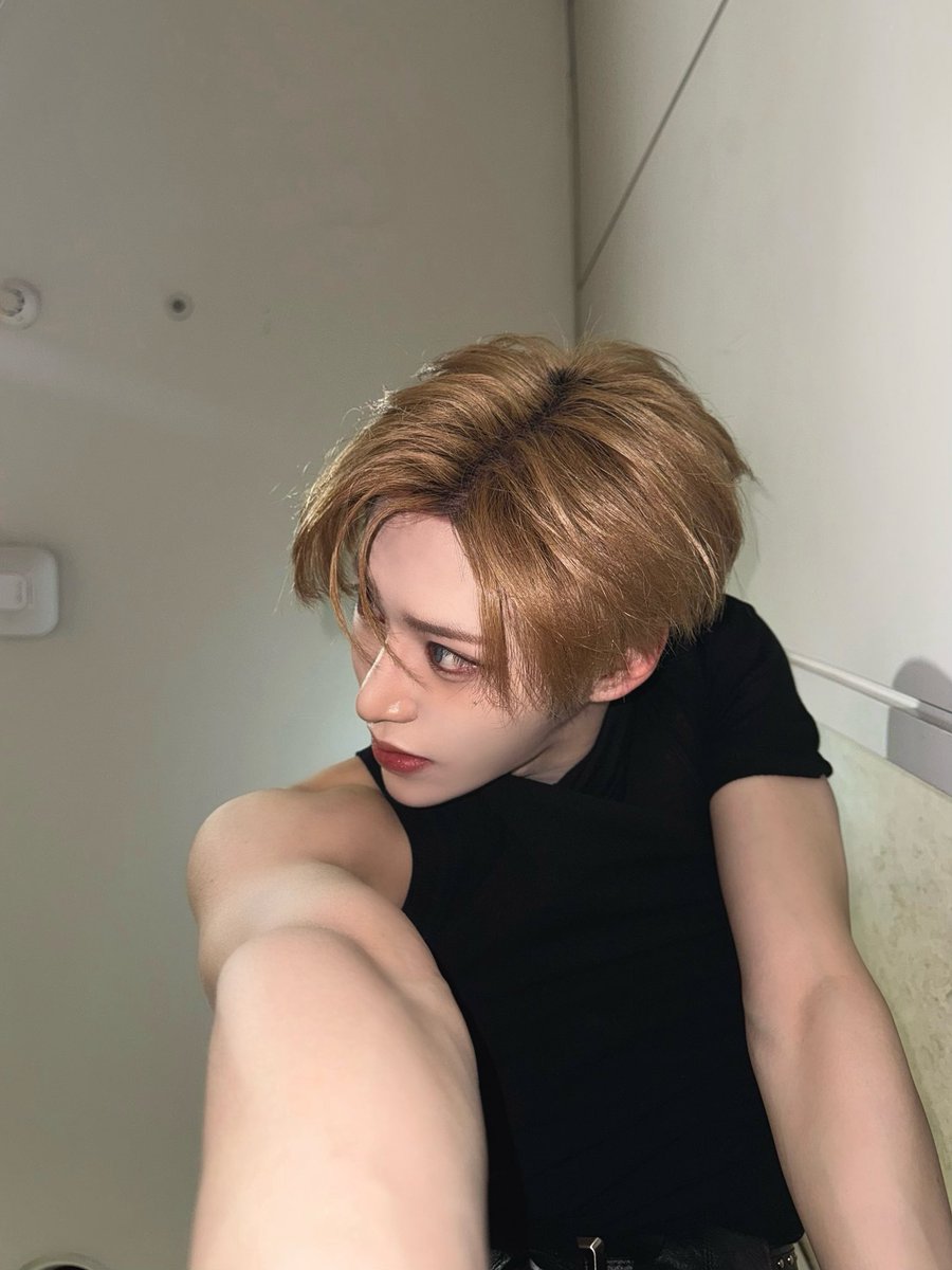 ALD1_official's tweet image. So watch me🔥__ __～～～

#ALPHADRIVEONE #ALD1
#알파드라이브원
#ARNO #아르노