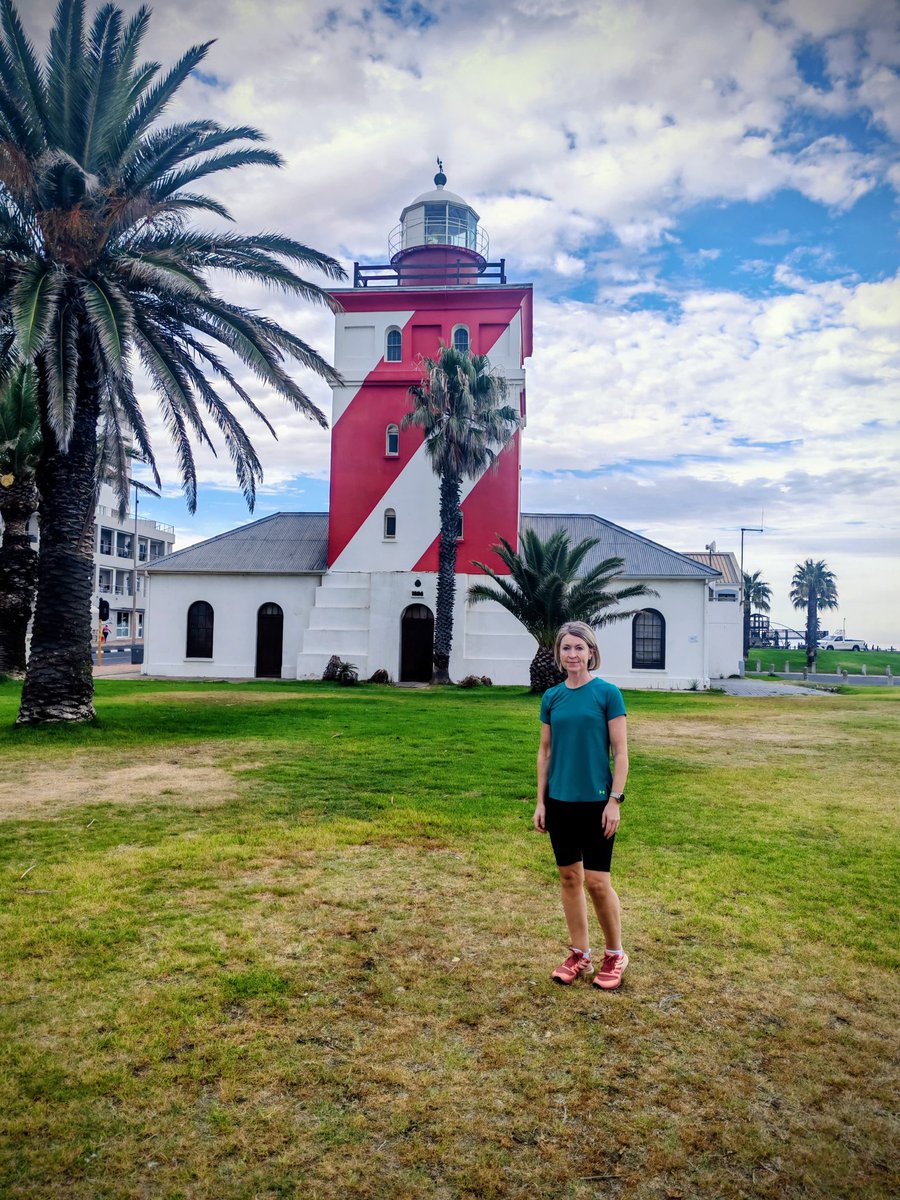 RunCapeTown's tweet photo. Lucy hit the streets of the Mother City this morning to learn about the history, culture &amp; vibe of this awesome city 😎 #sightrunning #runningtour #runcapetown @lovecapetown @CityofCT https://t.co/VO61uWGEJd
