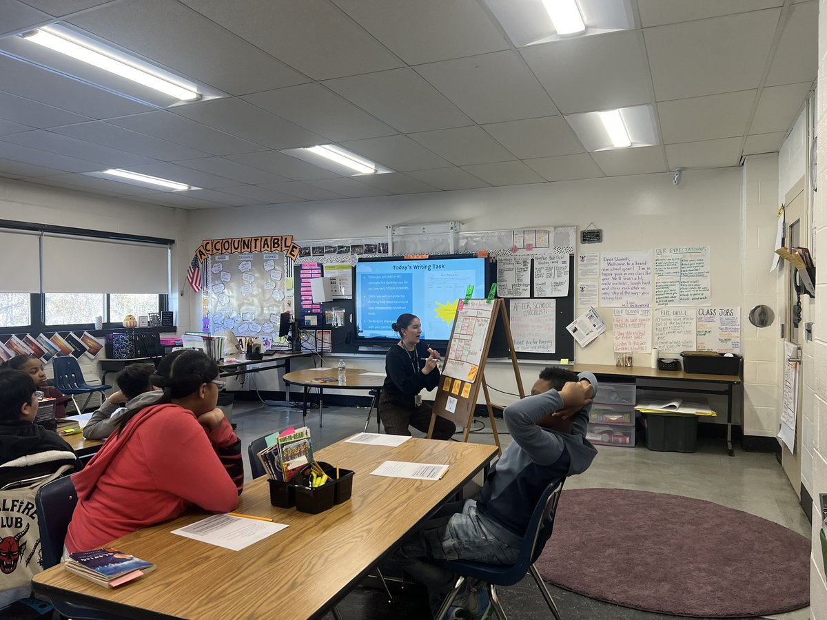 Crystal Hernandez tweet media