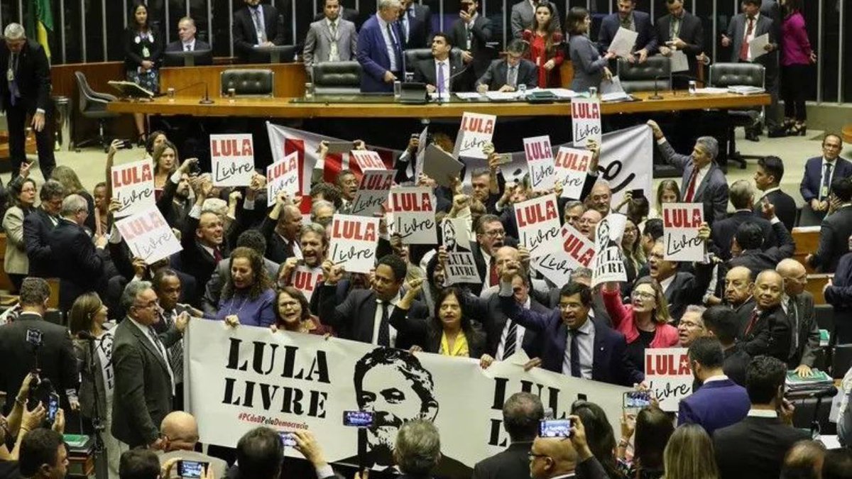 leonardo1opes's tweet image. "Ain gente, não tinha como fazer nada"

Quando querem, sabem como fazer. Não fizeram pq não quiseram. Assume que seu deputado te fez de trouxa.