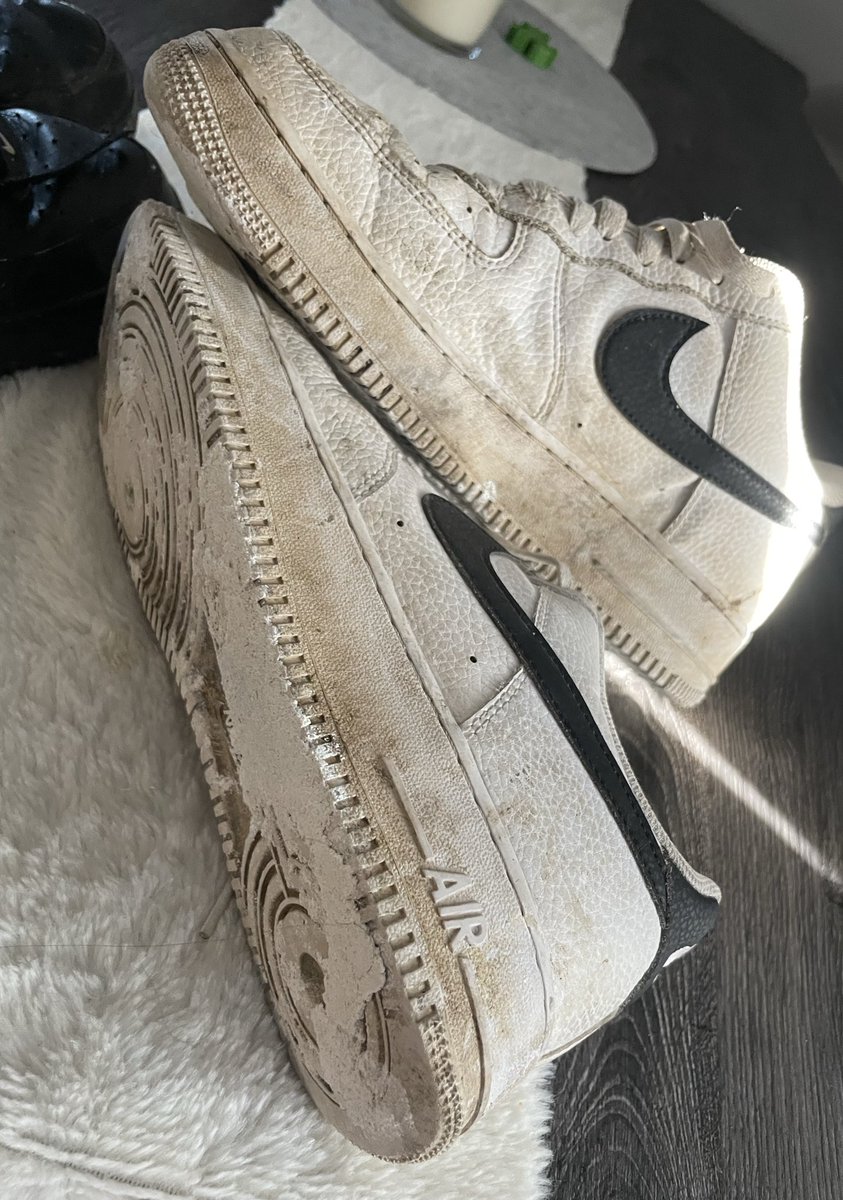 MMike11324's tweet photo. Ich verschick meine Schuhe 👟 Malsehen wer der erste ist 😉

#Feet #Sub #Dom #Sklaven #Loser #Sissy #Fetisch #Alpha #Session #Melkung #Drain #Cash #Pay https://t.co/5TJ9smicPe