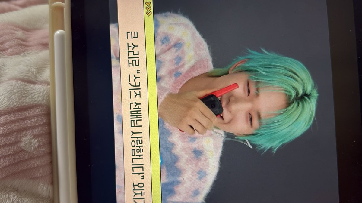 dolxch's tweet image. 보자마자멈추고십초넘김샤갈못보겟어요
이거넥스티학대야