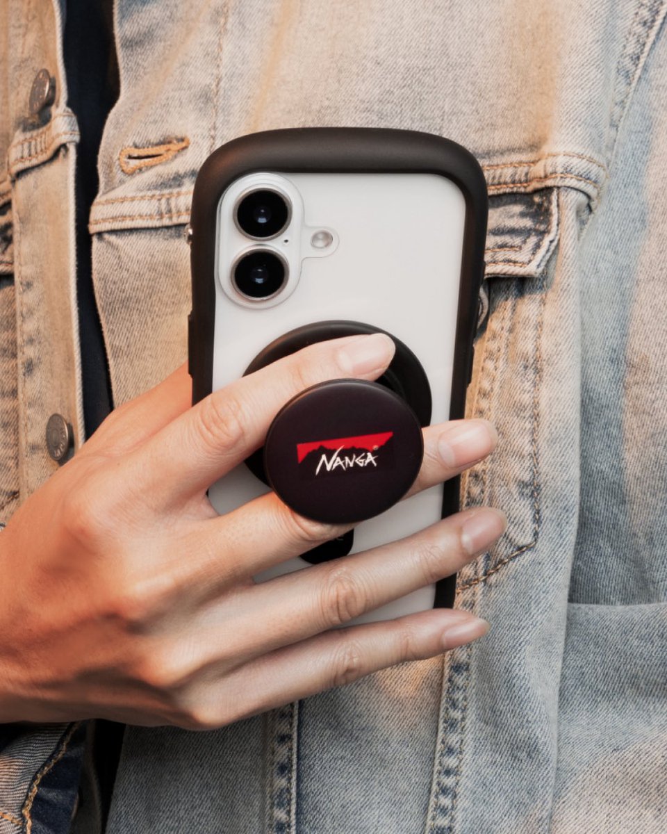 nanga_official's tweet image. NANGA×iFace
LOGO GRIP HOLDER

イージーポップアップ機能を備え、スムーズで直感的な操作が可能

マグネット式で、シーンに応じて何度でも付け外しができる仕様

ポップアップ時は横置きスタンドとしても活躍
手袋着用時や手の大きい方でも快適に使用可能

#nanga #ナンガ #iface
@iface_jp