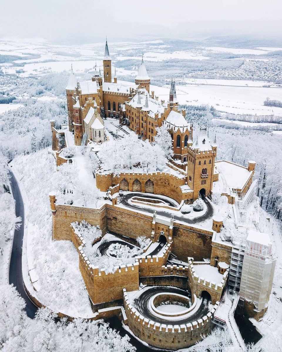 archi_tradition's tweet photo. Hohenzollern Castle, Germany 🇩🇪 https://t.co/SnsHJ8Dnb0