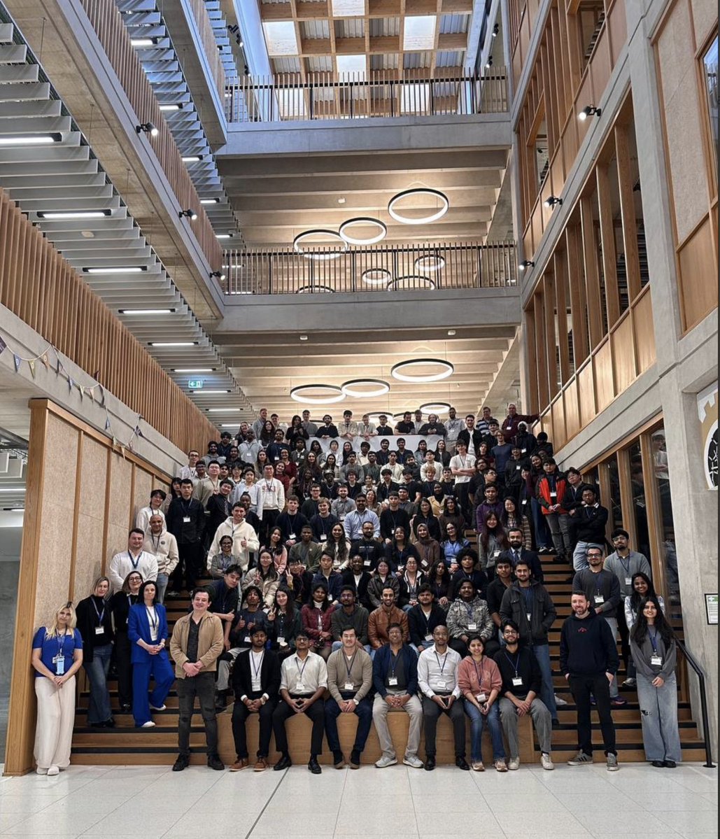 SuperteamUK's tweet image. Epic group photo at the UK Fintech Innovator Network (UKFIN) hackathon, hosted at the @unibirmingham! 😲

100+ builders and we were the only blockchain-focused team present which led to huge interests &amp;amp; engagement around @solana.

50% of participants signed up to our co-working…