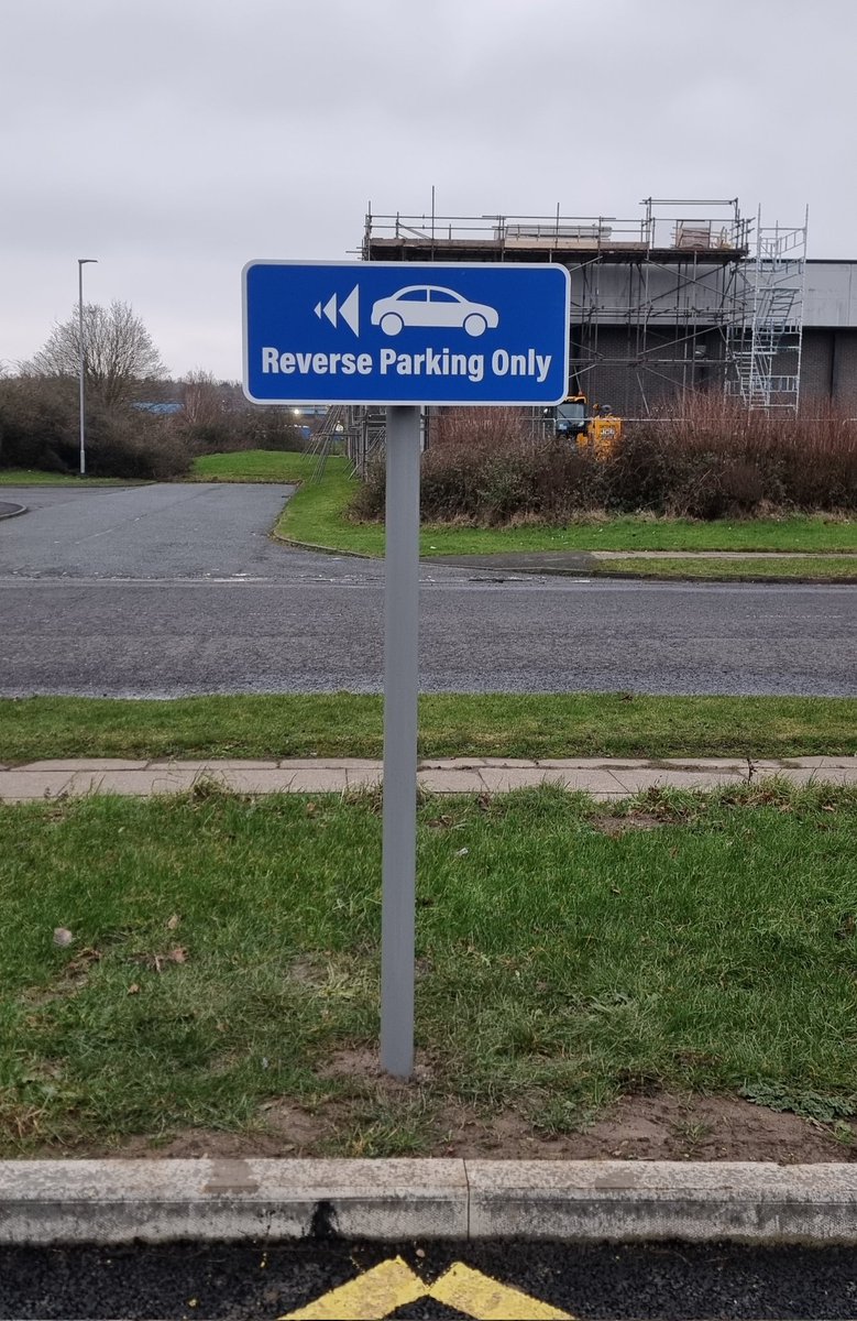 Just some of the new post signs we supplied and installed in Cramlington this week - great to pick warm, dry, mud free conditions for our digging work.....🪏🤦‍♂️😅