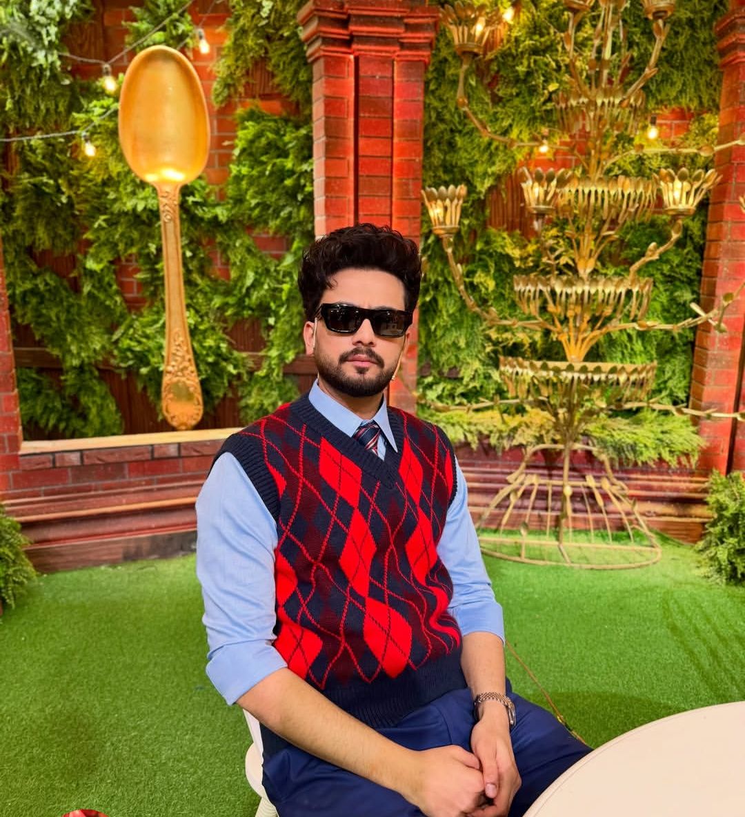 खेसारी लाल और एल्विस यादव जल्द ही एक साथ दिखने वाले है

Elvish यादव ने एक वीडियो जारी करके कहा मैं और खेसारी भैया एक साथ दिखेंगे पटना में जल्द ही