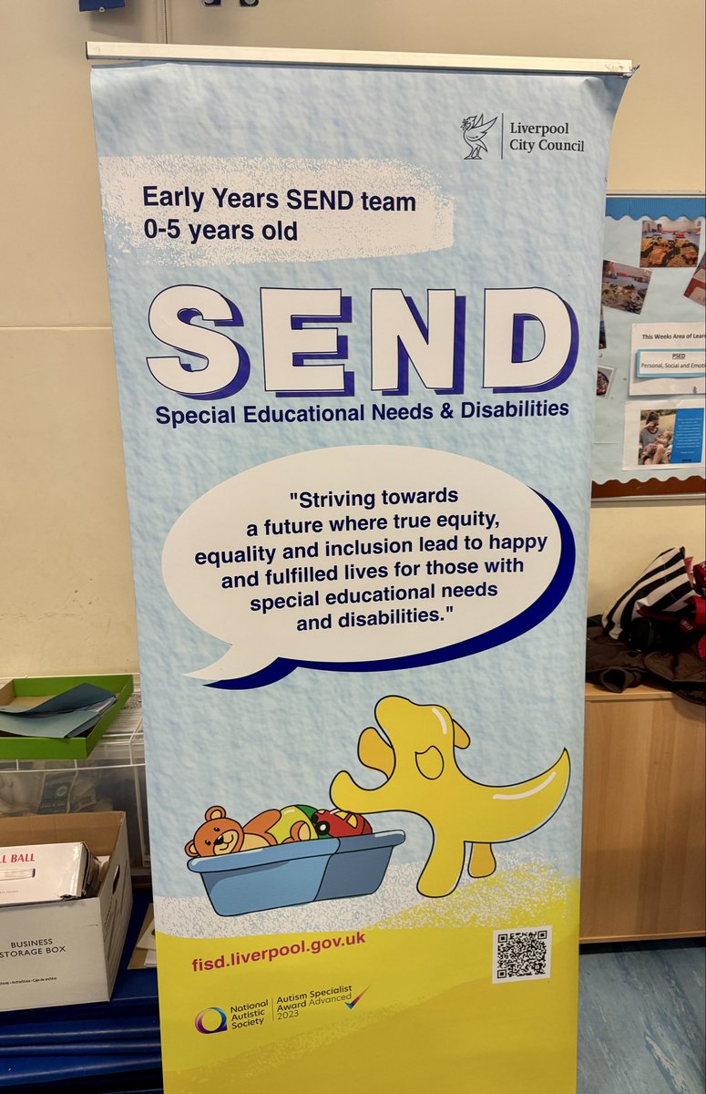 bpinfant's tweet photo. This afternoon, our Headteacher Mr Naylor joined the launch of the Stoneycroft Family Hub ๐. A brilliant event showcasing a wide range of services supporting our families and community! #LearningandAchievingTogether๐ https://t.co/2uTdYpxF8E