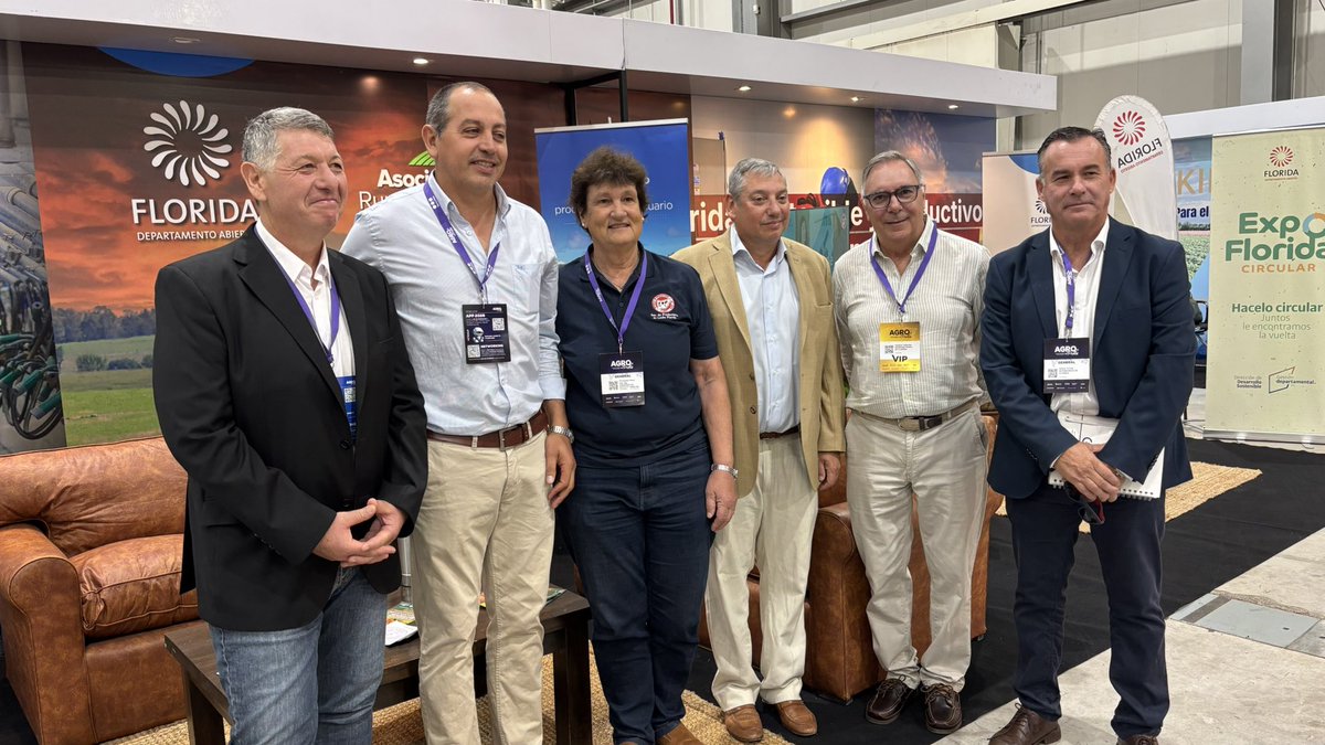 FloridaIDF's tweet image. Intendente @PajaroEnciso junto a las autoridades de la @_splf y Asociación Rural de Florida reciben  la visita de la Sra Presidenta en ejercicio @CosseCarolina y el Intendente se Maldonado Miguel Ángel Abella.